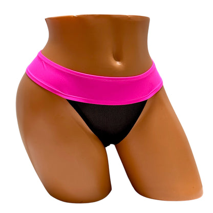 Essential Thongs - Black / Pink