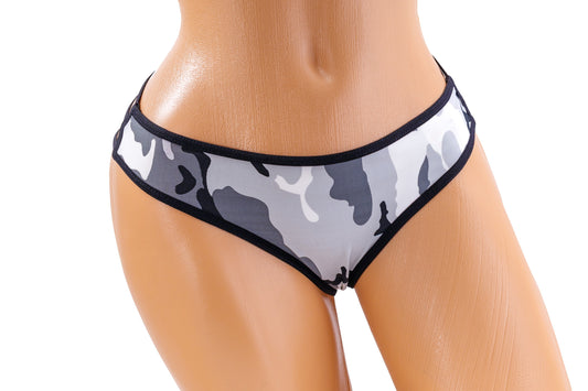 Triple Strap Thong – Black / Terrian